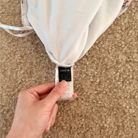 Spring Floral Top Bundle - Picture 7 of 7